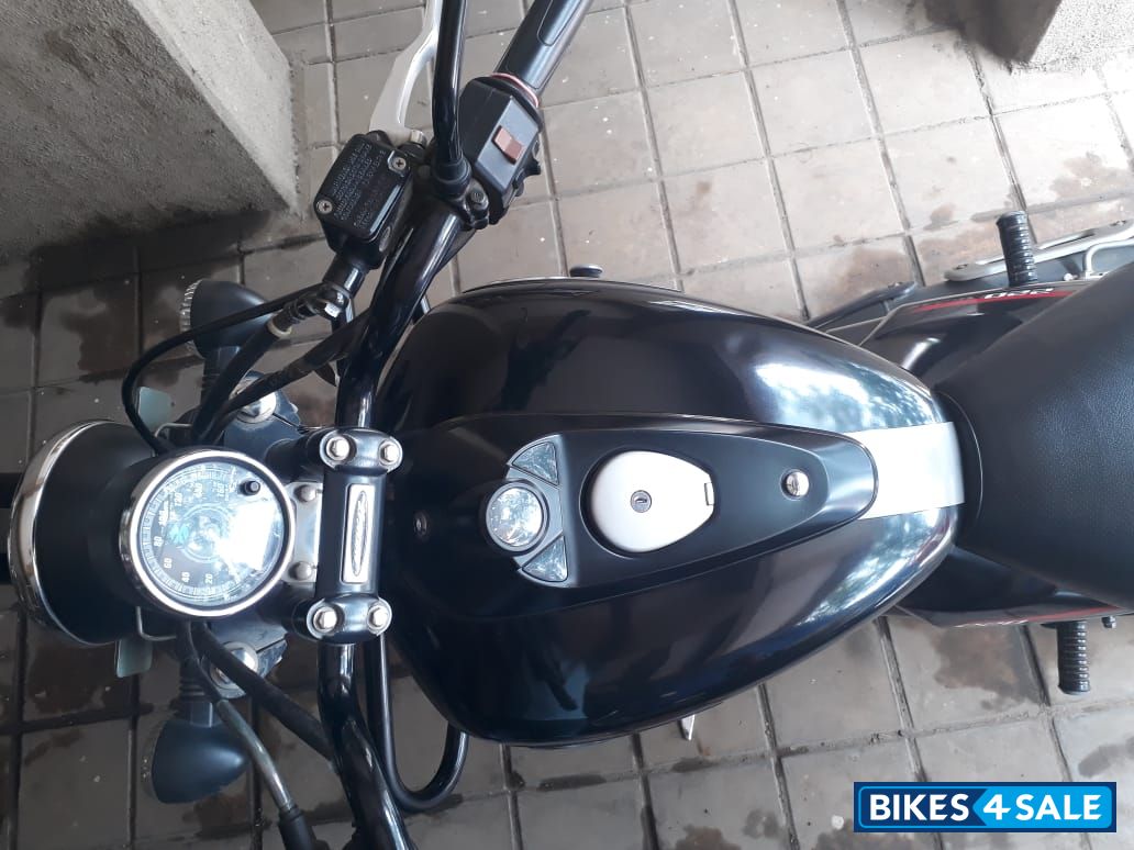 Bajaj Avenger Street 220
