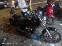 Black Bajaj Avenger 220 DTS-i