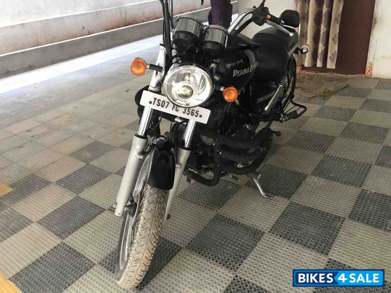 Stone Black Royal Enfield Thunderbird 350