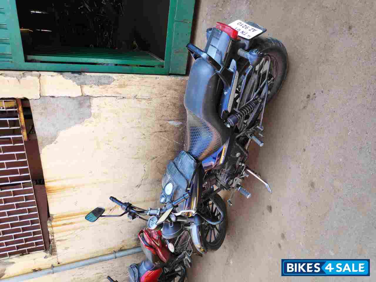 Midnight Blue Bajaj Avenger Street 150