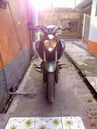 Grey Suzuki Intruder 150