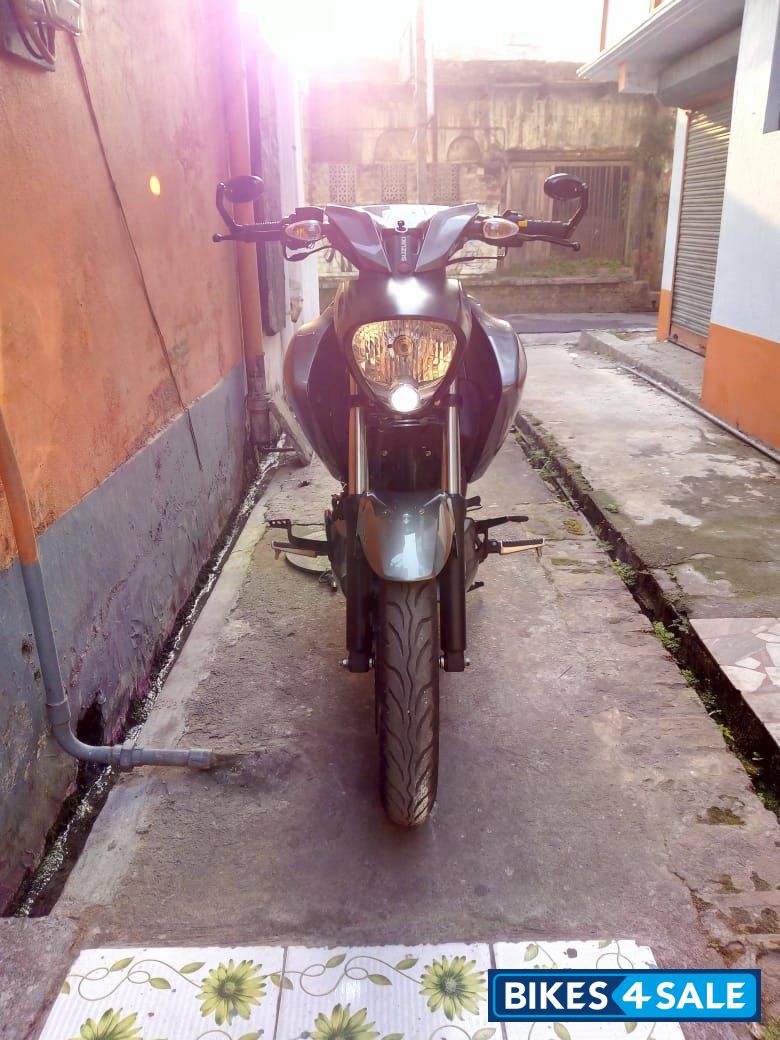 Grey Suzuki Intruder 150