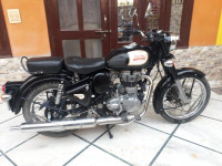Black Royal Enfield Classic 350