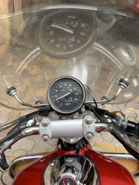 Red Bajaj Avenger 220 DTS-i