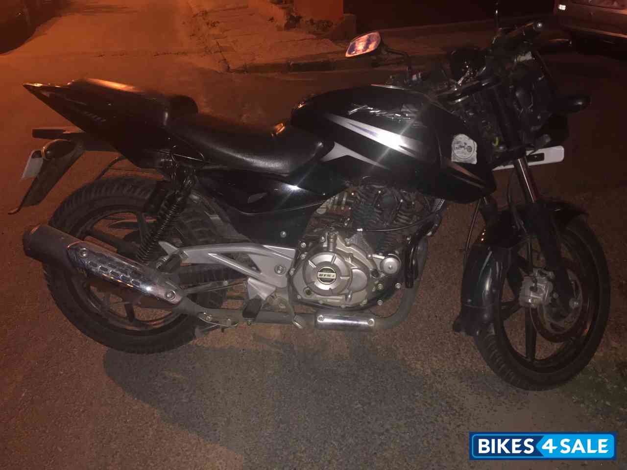 Black Bajaj Pulsar 180 DTSi