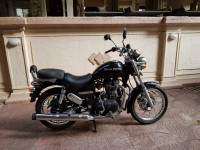 Black Royal Enfield Thunderbird 350