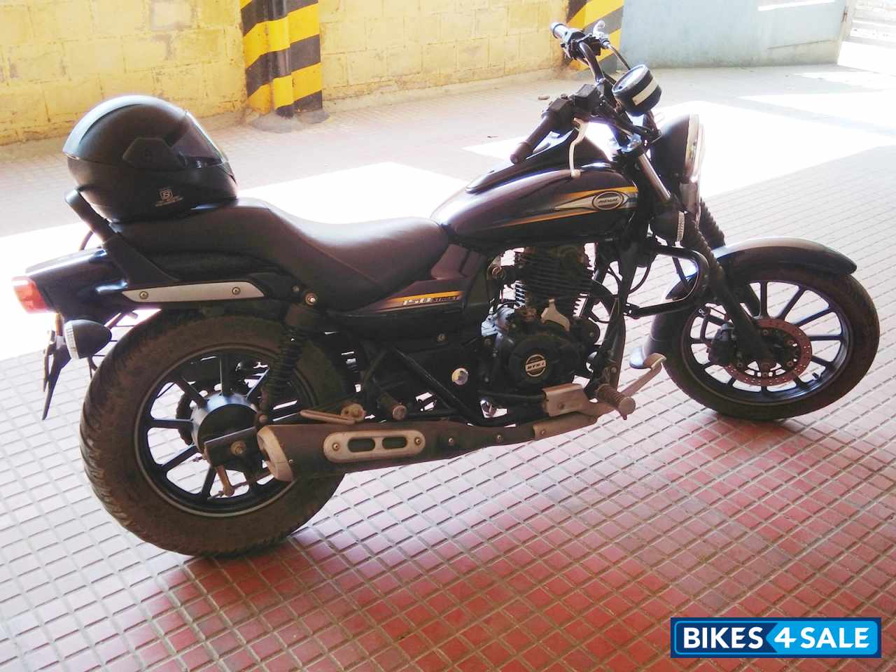 Bajaj Avenger Street 150