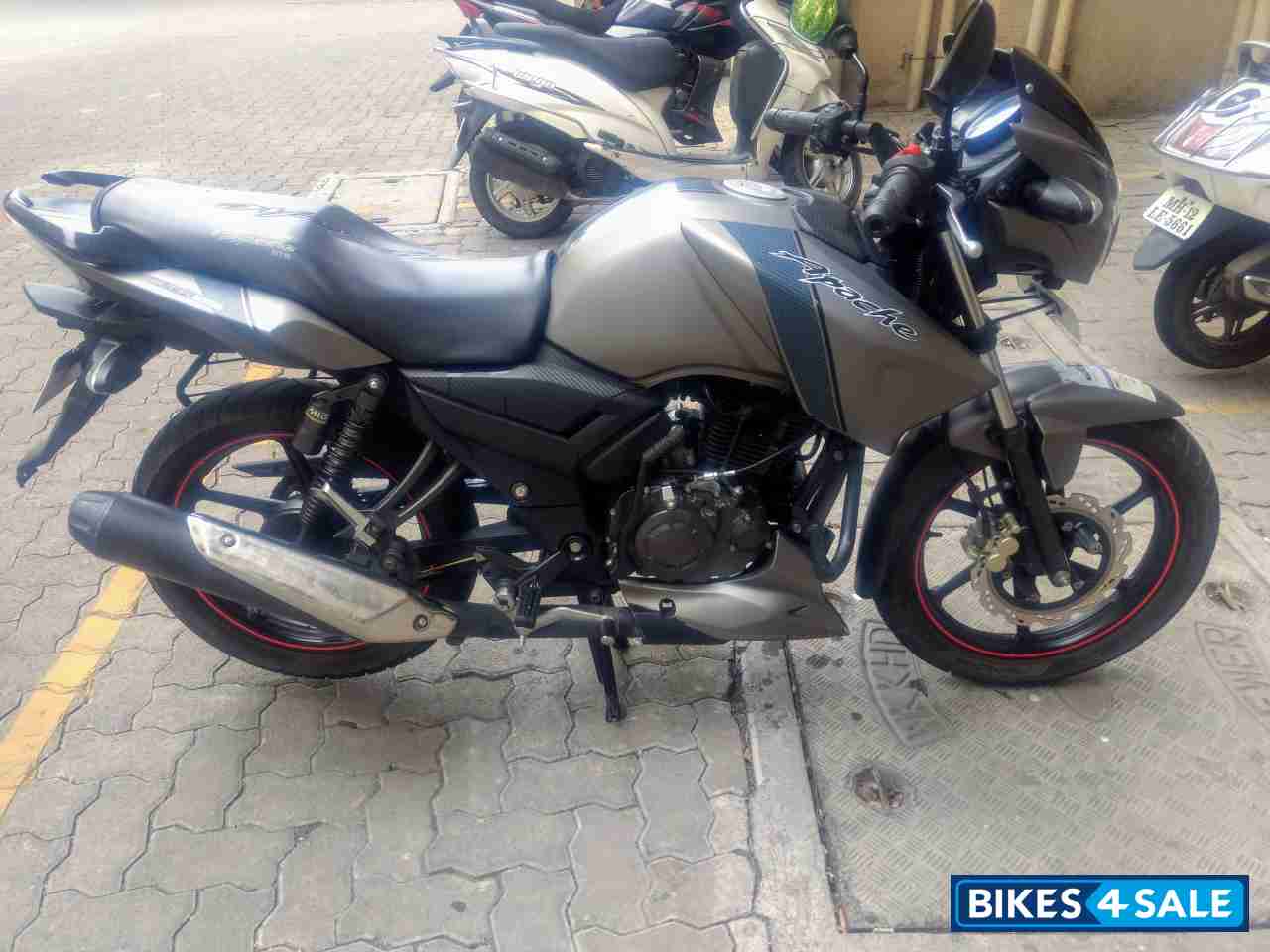 TVS Apache RTR 160 TVS Apache RTR 160