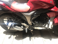 Red Suzuki Gixxer 150