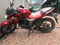Red Suzuki Gixxer 150