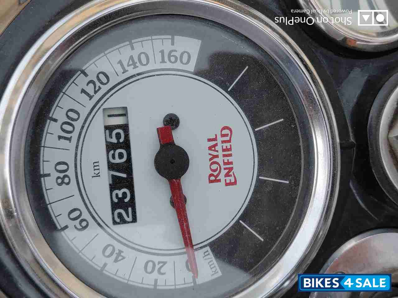 White Royal Enfield Classic 500