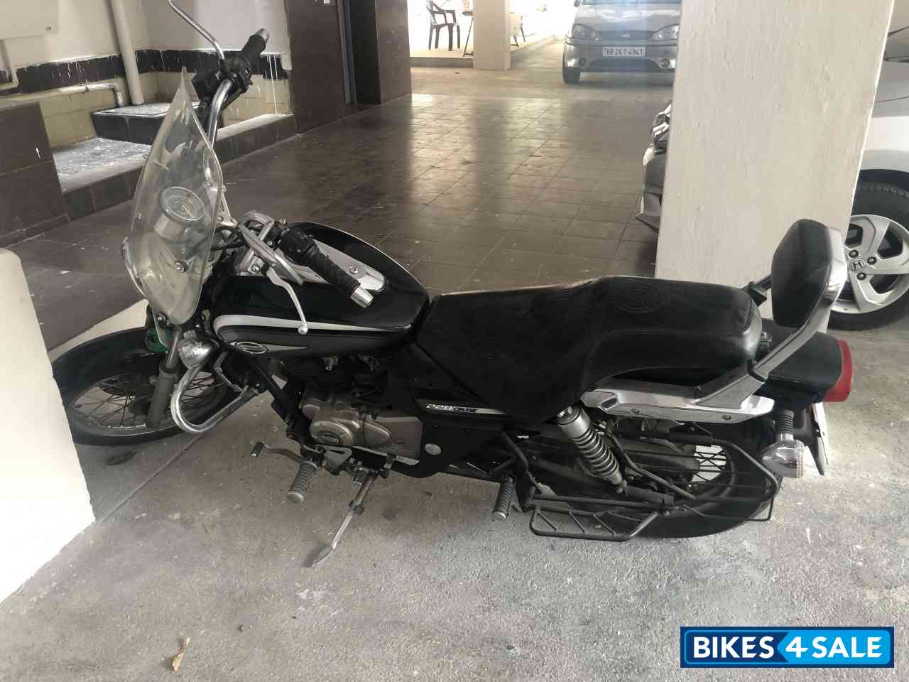 Bajaj Avenger Cruise 220