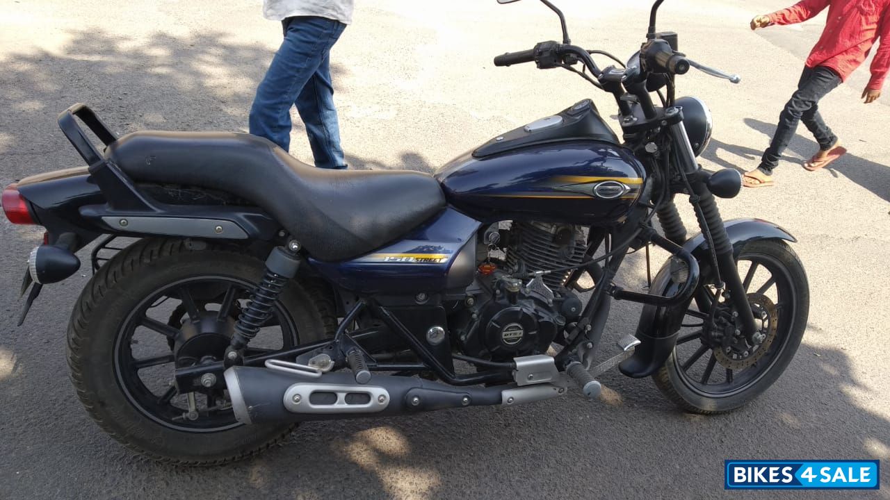 Bajaj Avenger Street 150