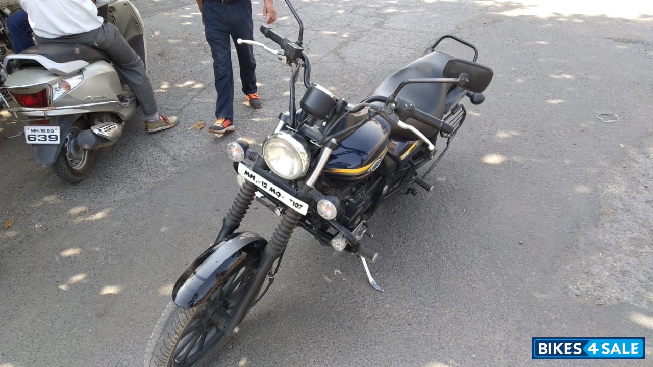 Bajaj Avenger Street 150
