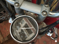 Red Bajaj Avenger 220 DTS-i