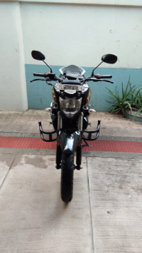 Black Yamaha FZ FI V2