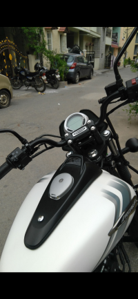 Bajaj Avenger Street 220