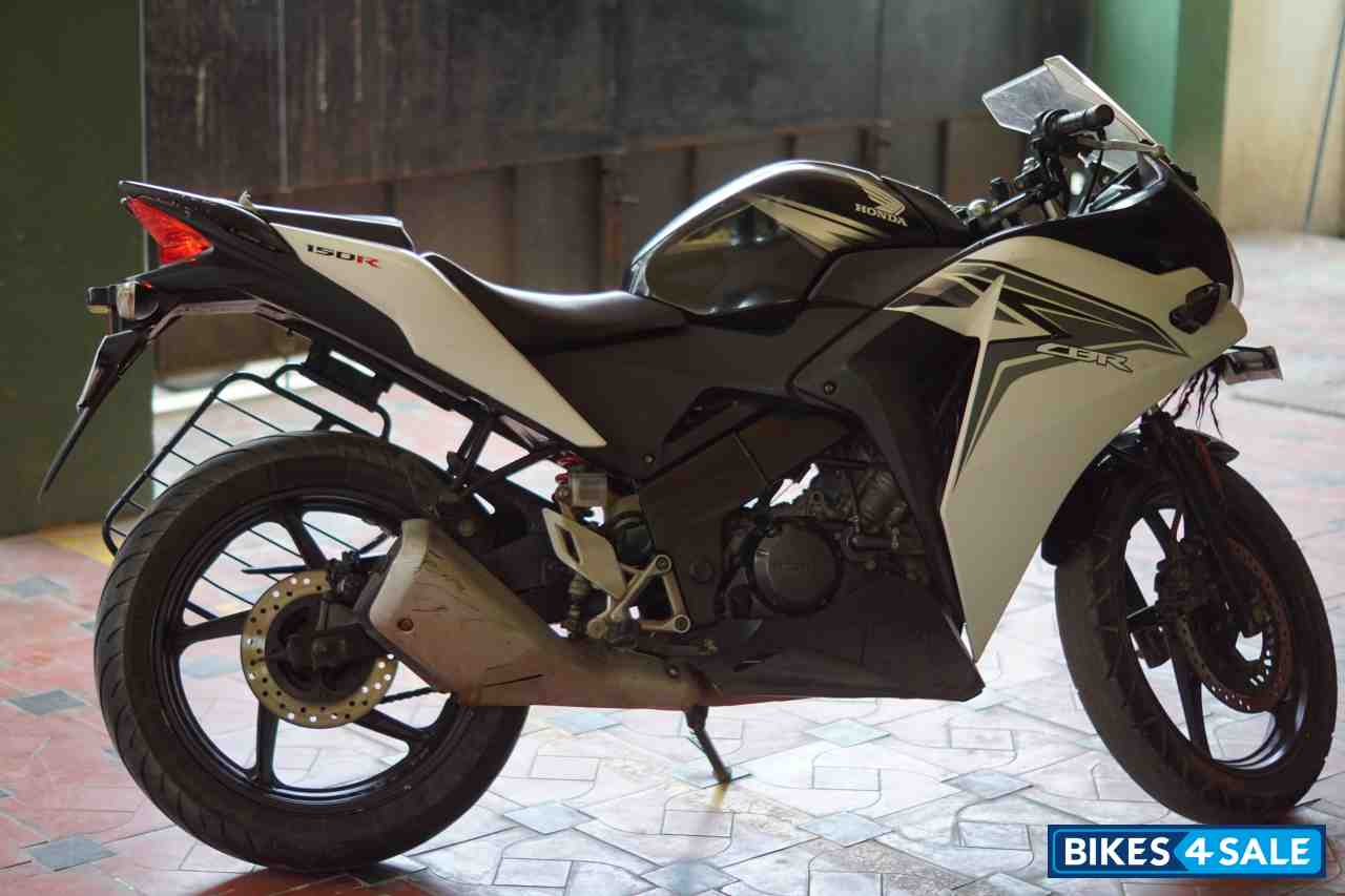 Black Color Honda CBR 150R