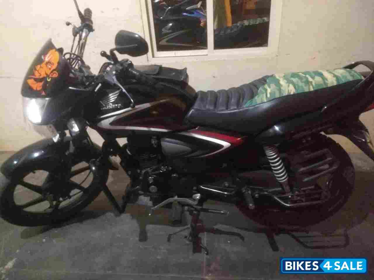 Black Honda CB Shine