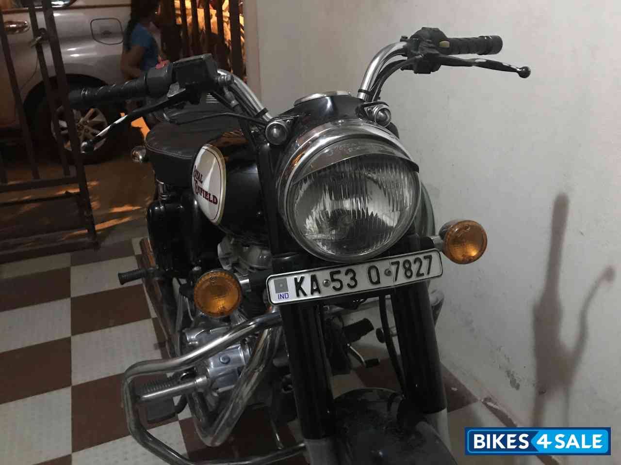 Black Royal Enfield Classic 350 Black Royal Enfield Classic 350