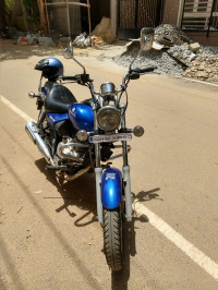 Bajaj Avenger 220 DTS-i