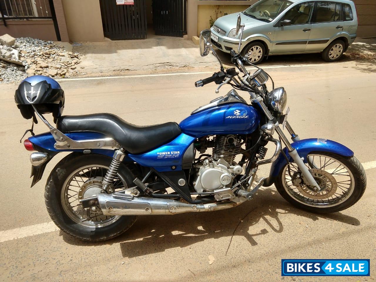 Bajaj Avenger 220 DTS-i Bajaj Avenger 220 DTS-i