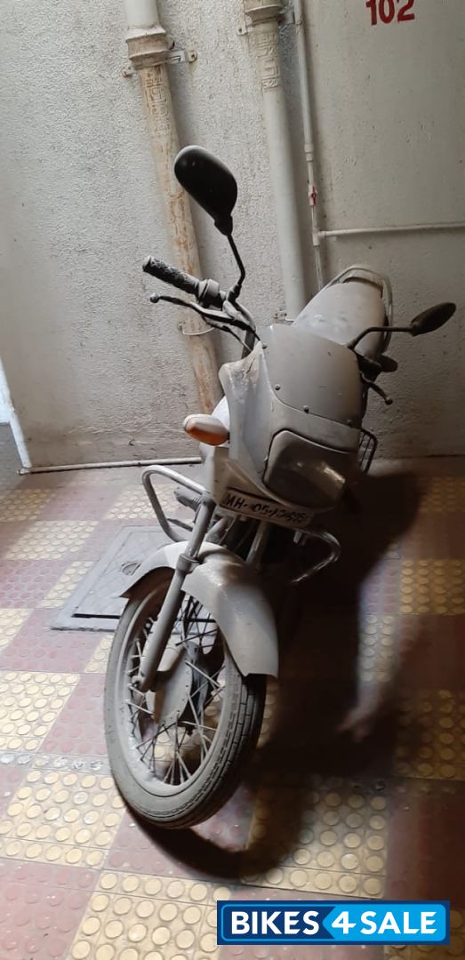 Silver TVS Victor GX