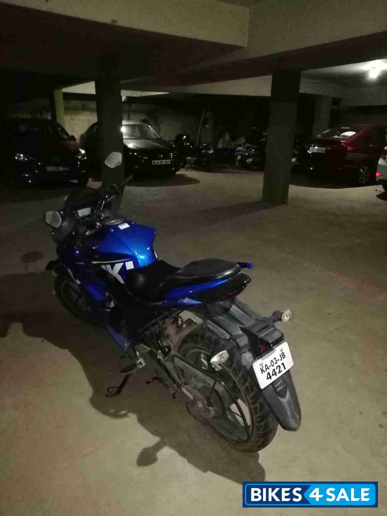 Blue Suzuki Gixxer SF