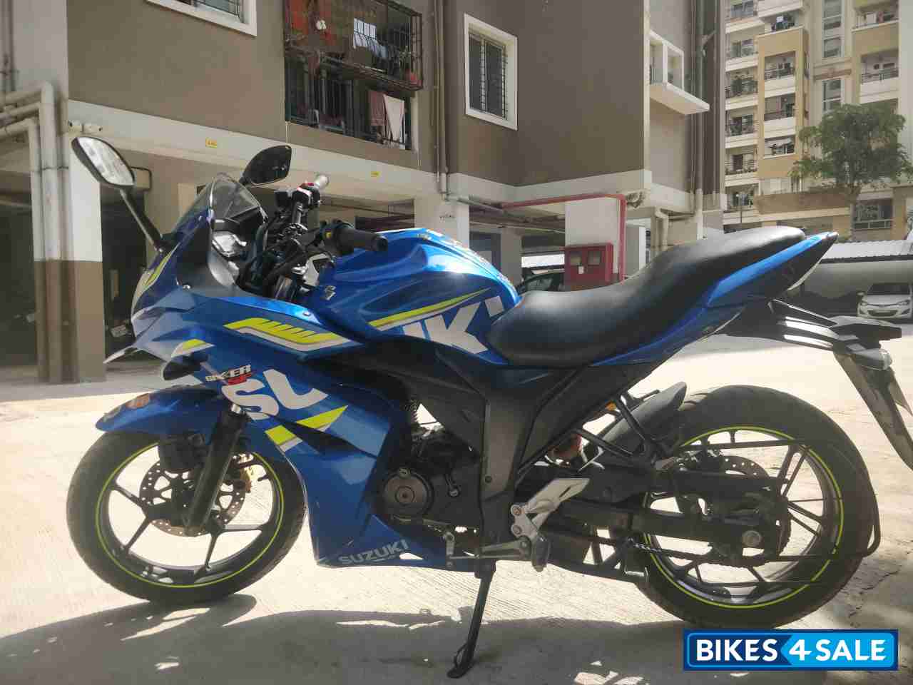 Suzuki Gixxer SF Fi