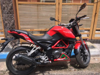 Red Benelli TNT 25