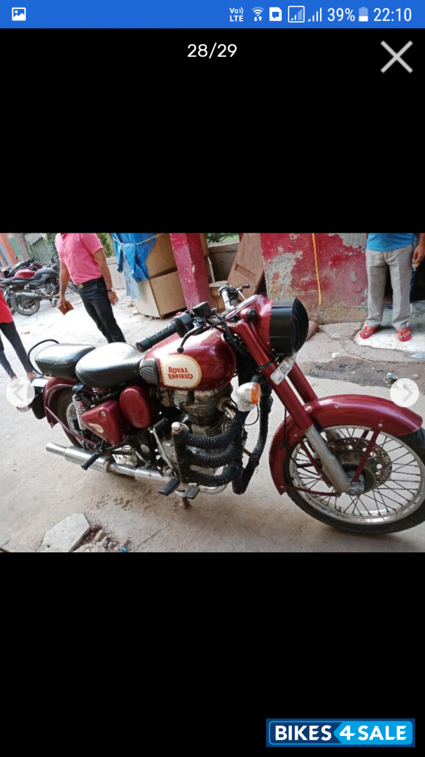Maroon Royal Enfield Classic 350 Maroon Royal Enfield Classic 350