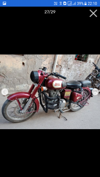Maroon Royal Enfield Classic 350