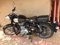 Black Royal Enfield Classic 350