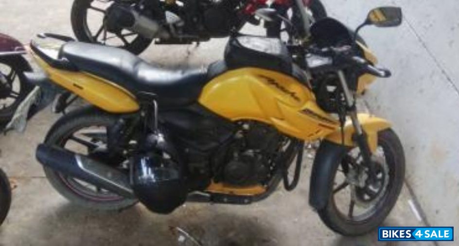 Yellow TVS Apache RTR 160 Yellow TVS Apache RTR 160