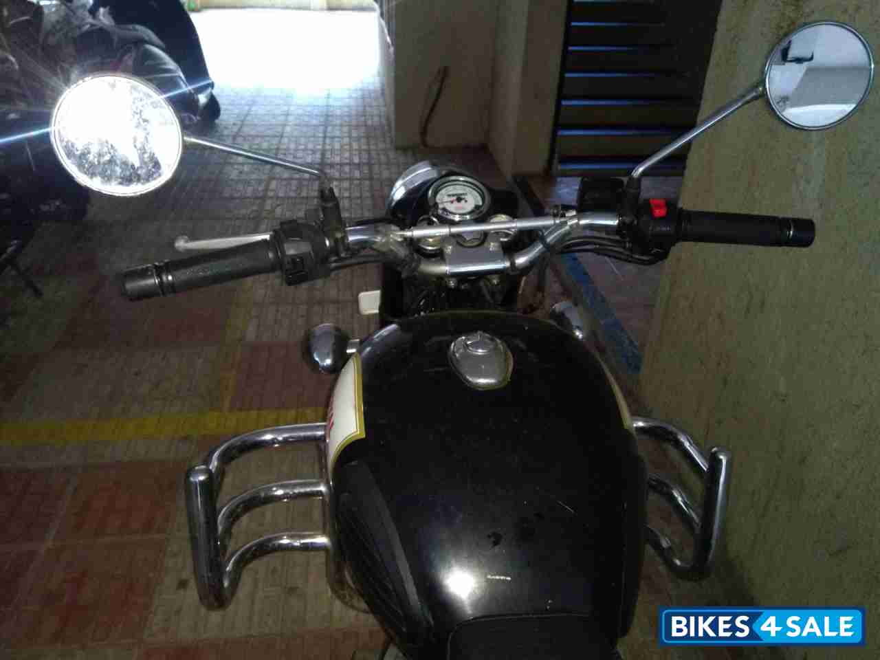 Black Royal Enfield Classic 500 Black Royal Enfield Classic 500