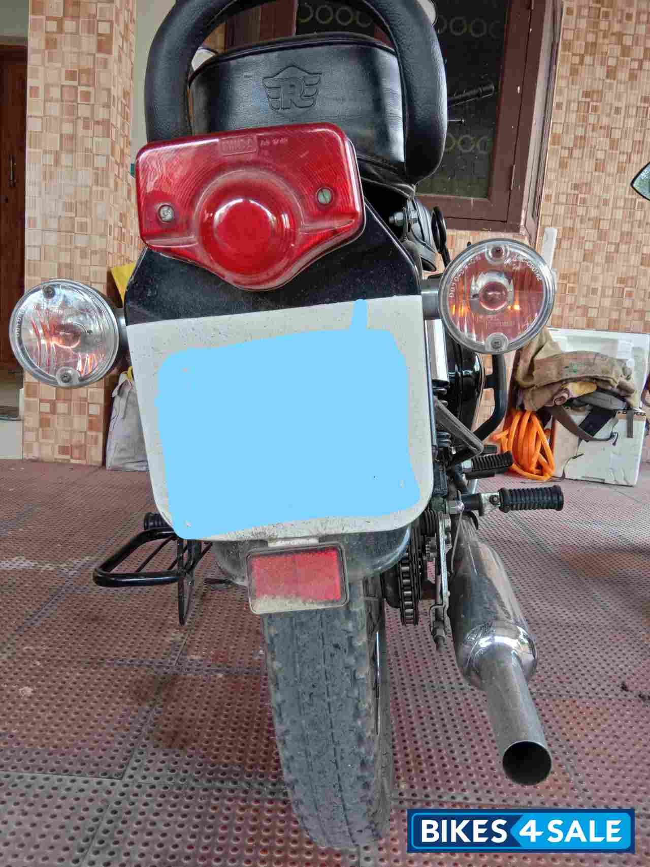 Black Royal Enfield Bullet Standard 350