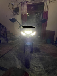 Glossy Sparkle Black Suzuki Gixxer SF Fi