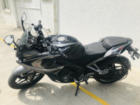Bajaj Pulsar RS 200 ABS
