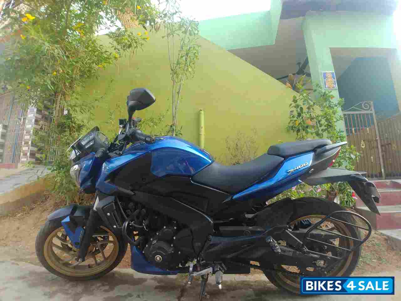 Bajaj Dominar 400 Disc