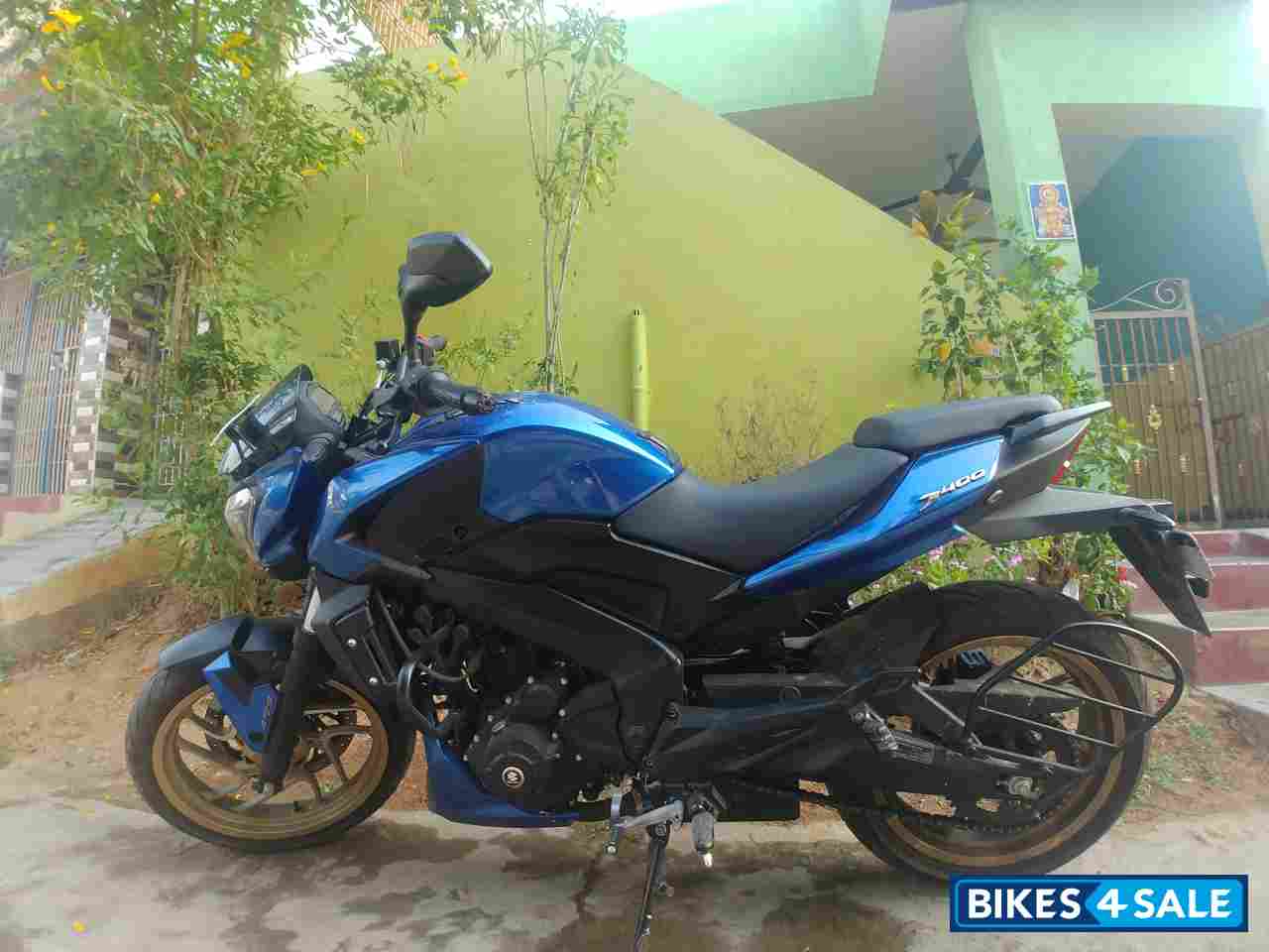 Bajaj Dominar 400 Disc