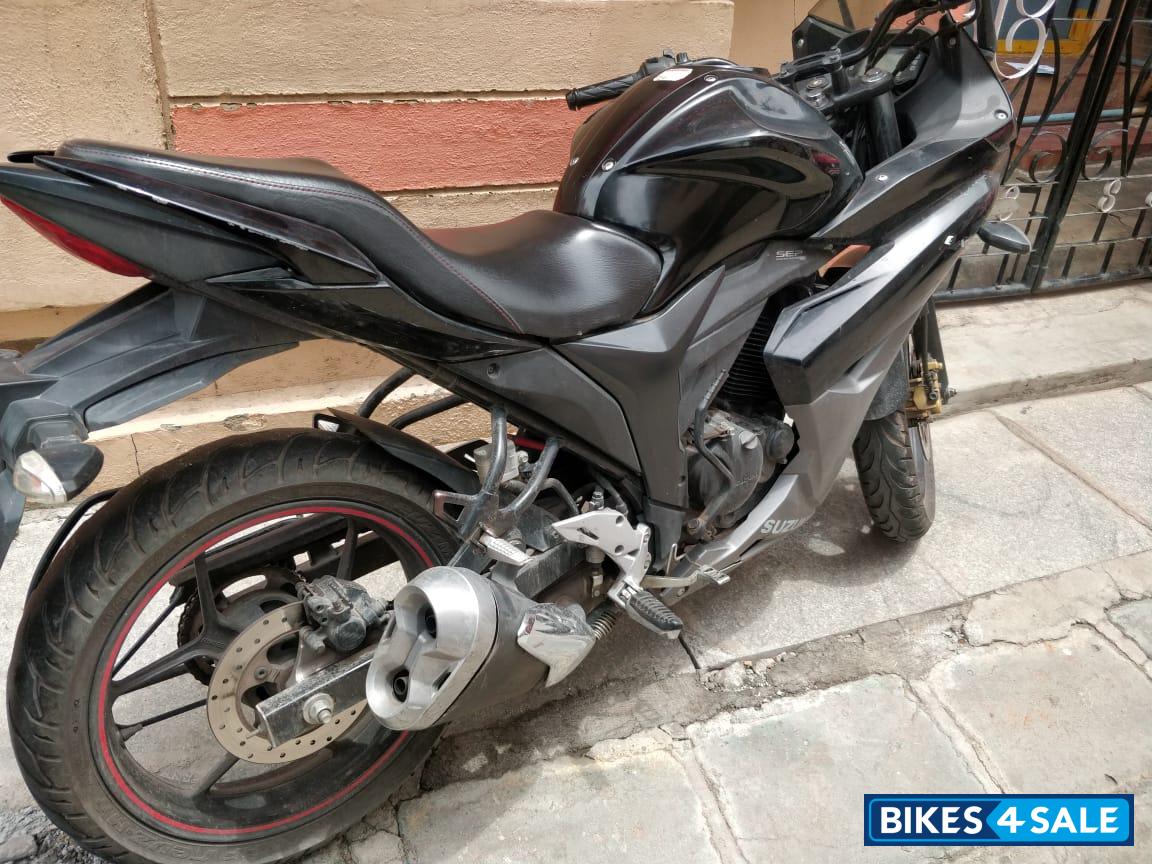 Suzuki Gixxer SF