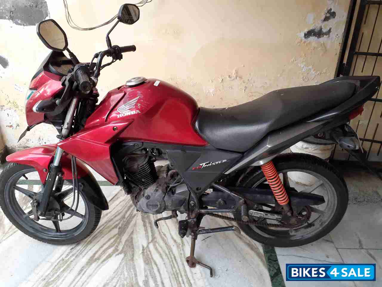 Red Honda CB Twister Red Honda CB Twister