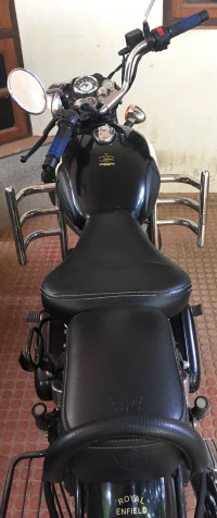 Black Royal Enfield Classic 350