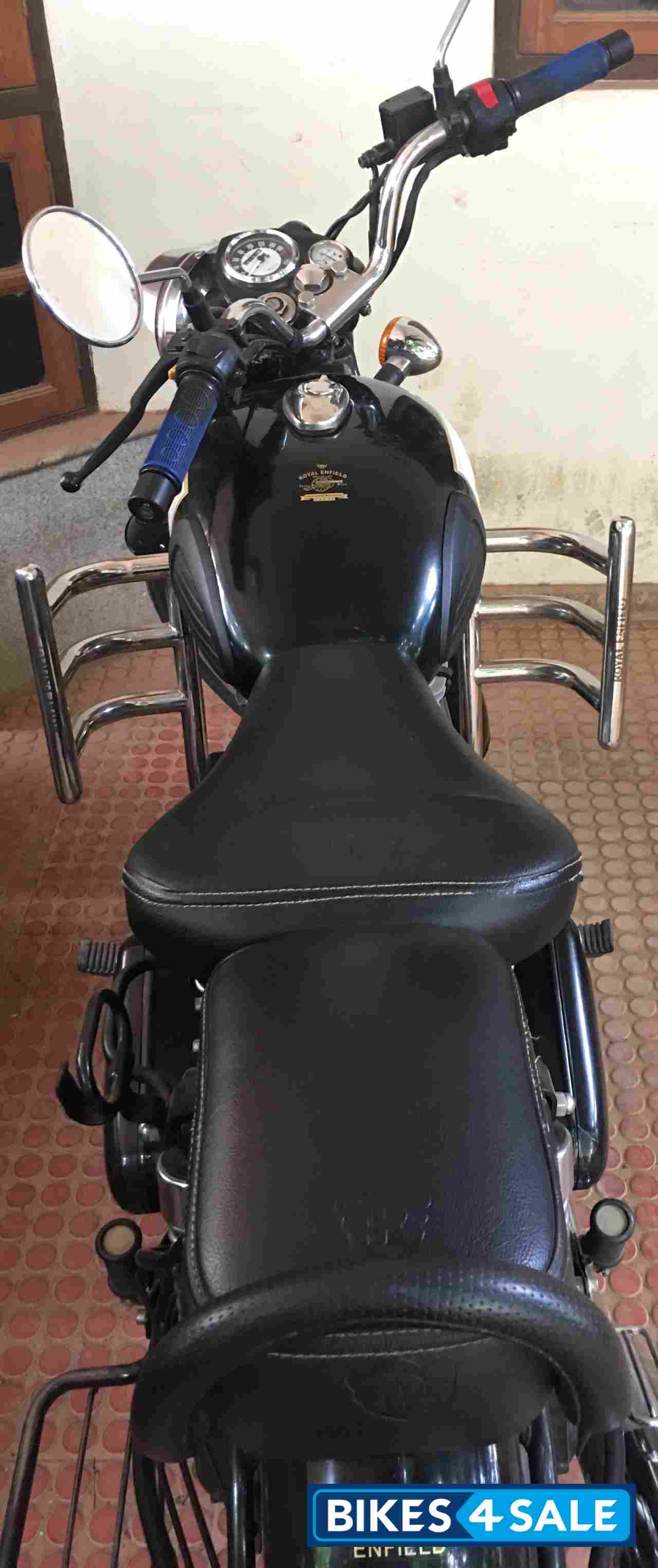 Black Royal Enfield Classic 350