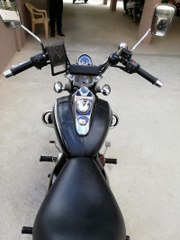 Bajaj Avenger 220 DTS-i