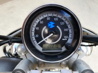 Bajaj Avenger 220 DTS-i