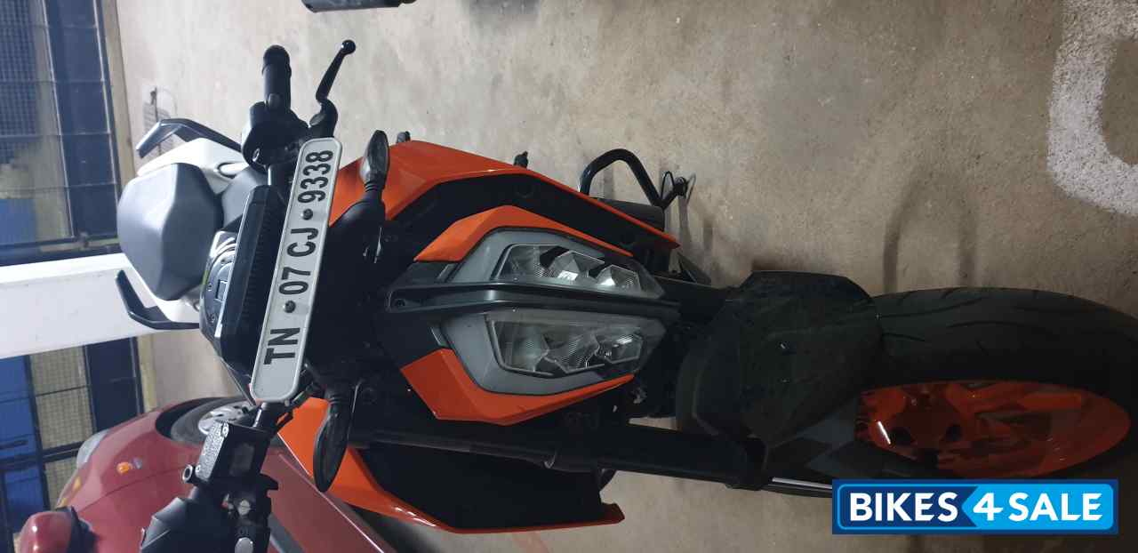Orange KTM Duke 390