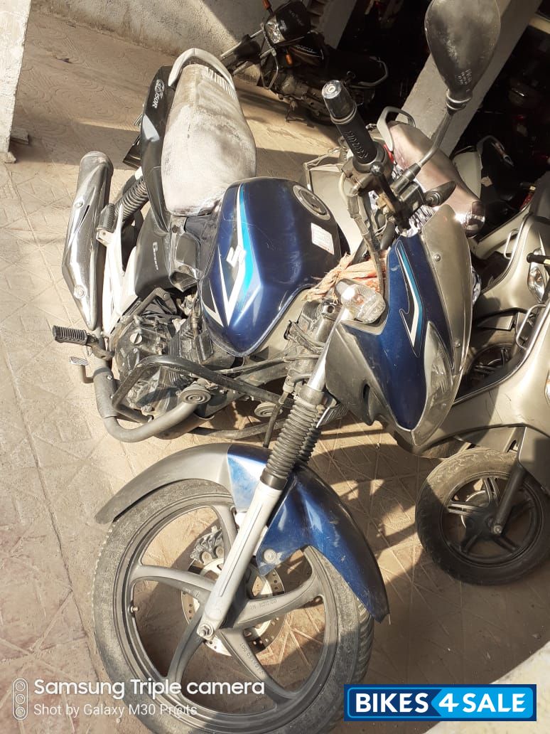 Blue Suzuki GS 150R