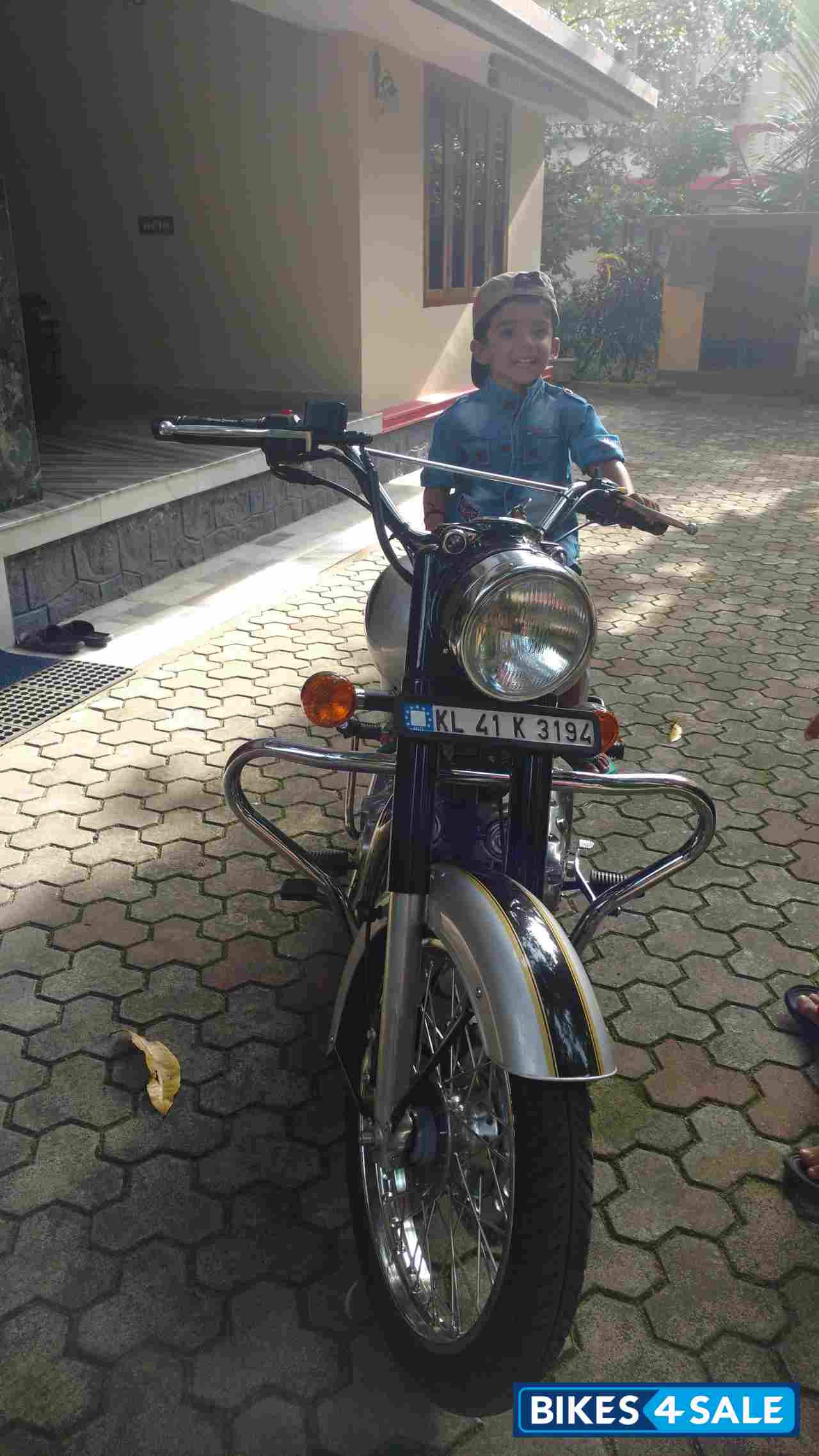 Royal Enfield Classic 500