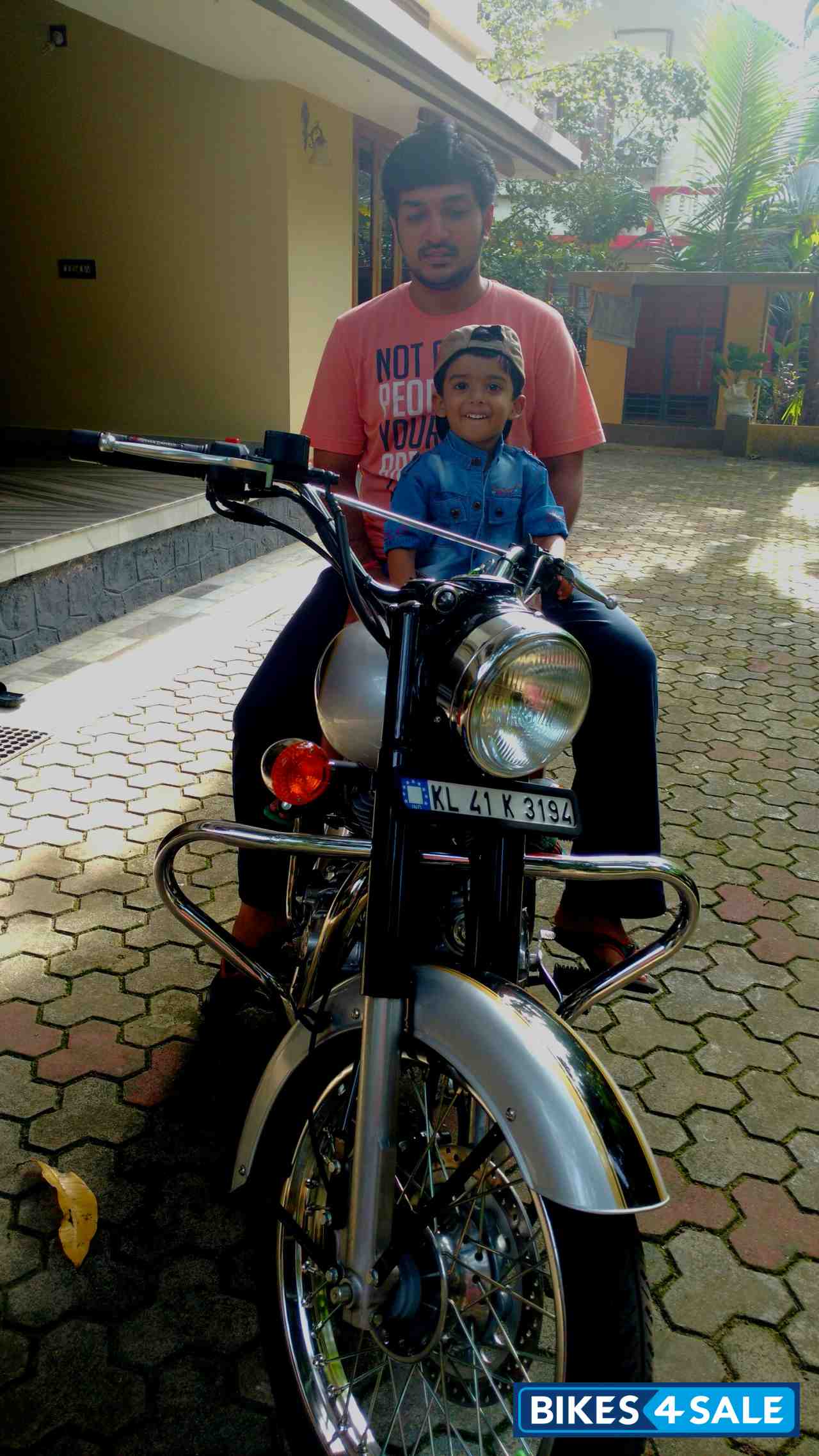 Royal Enfield Classic 500